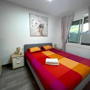 Sant Adria Wi-fi Parking Free Appartement